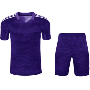 Venta al por mayor diseño liso sublimación personalizada Impresión digital ropa de equipo de fútbol Jersey y pantalones cortos conjunto de desgaste para camisetas juveniles - Product Image 4
