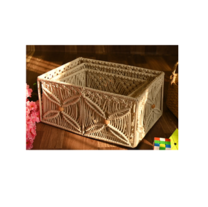 Organisateur de maquillage panier en macramé fait à la main conçu dans un décor artistique pour les dépanneurs disponibles dans des tailles personnalisées - Product Image 2