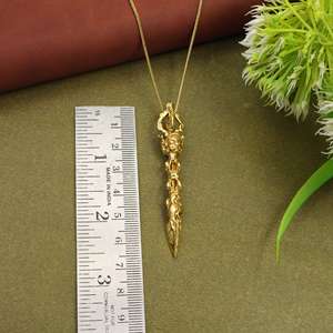 Collier pendentif doré Vajra Dorje, pendentif spirituel bouddhiste tibétain en laiton |   Fournisseur en gros de bijoux religieux pour hommes - Product Image 2