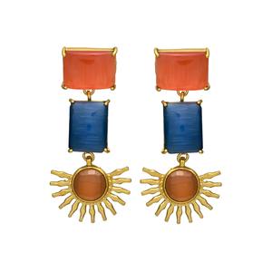 ต่างหูดีไซน์เนอร์สีทองแบบห้อยประดับเพชรหลากสีโมนาลิซ่า ดีไซน์โดดเด่น วัสดุทองเหลือง เหมาะสำหรับทุกคน - Product Image 1