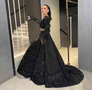 Presentándole la colección Lehenga de boda de último diseñador más hermosa - Product Image 2