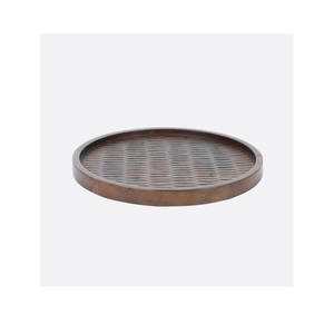 Plateau en bois rustique de qualité supérieure idéal pour les desserts de charcuterie, les collations, les fruits et l'affichage décoratif des repas - Product Image 2