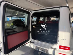 Nuova Mercedes Classe G Bianca, SUV con Carrozzeria Rigida, Turbo Sinistro, Euro VI, Benzina, Griglia Frontale, Fari Rotondi, Veicolo Urbano Fuoristrada - Product Image 5