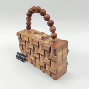 Pochette en bois élégante pour accessoires de mariée Look de mariage élégant par Tradebyd - Product Image 3