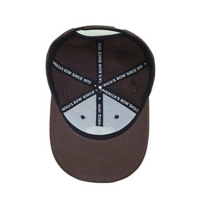 Gorra de béisbol clásica vintage de 6 paneles con ala curva Logotipo de cuero personalizado Sombrero informal Fabricante OEM de Vietnam para marca - Product Image 3