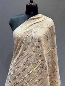 ผ้าคลุมไหล่แคชเมียร์ระดับพรีเมี่ยมพร้อมงานปัก sozni ที่ทำด้วยมือเหมาะสำหรับงานแต่งงานงานเลี้ยงและงานเฉลิมฉลองทางวัฒนธรรมแบบดั้งเดิม - Product Image 4