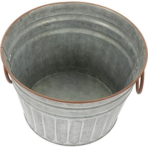 Jardinière galvanisée à l'aspect vintage fabriquée par Rael en fer galvanisé pour la décoration de la maison, du bureau et du jardin. - Product Image 3