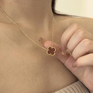 Collar con Colgante de Trébol de Cuatro Hojas Chapado en Oro de 18K de Acero Inoxidable al por Mayor para Mujer, Joyería Sencilla de la Suerte, Regalos - Product Image 6