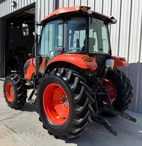 Tractor Utilitario Kubota M6060 4WD de Calidad Original / Tractor Agrícola Kubota de 60HP con Implementos Disponibles - Product Image 4