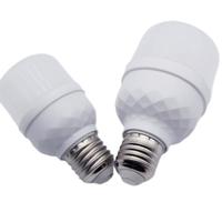 Ampoule LED Intelligente Premium avec Capteur Radar Humain, Activation Sonore, Économie d'Énergie Automatique, E27, Éclairage pour Escaliers et Couloirs