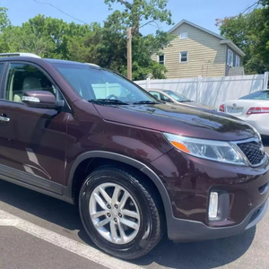 Kia Sorento LX 2015 - Product Image 1