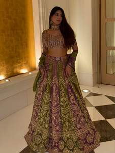 Beau concepteur Lehenga Choli avec fil et broderie de séquence parfait pour les fêtes de mariage célébrations traditionnelles - Product Image 2