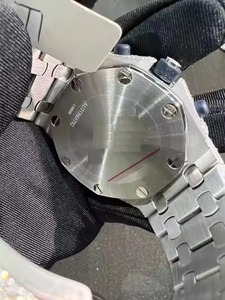 Reloj Mecánico Jewelux con Moissanita, Diseño Completamente Engastado, Estilo Hip Hop, Esfera de Acero Inoxidable de 41 mm, Resistente al Agua 3BAR - Product Image 4