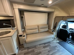 Caravane de voyage Tiffin Wayfarer 25JW 2023 d'occasion avec tente de toit pour le camping et les voyages à vendre - Product Image 3