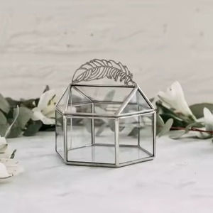 กล่องเก็บเครื่องประดับทำด้วยมือทำจากแก้วใสทรงสี่เหลี่ยมผืนผ้าพร้อมโลหะสีทองสำหรับเก็บของตกแต่งบ้าน - Product Image 3