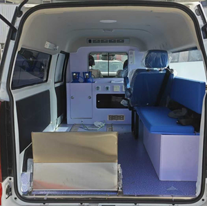 Nueva Ambulancia Gol-den L-ion con Equipamiento Médico Completo, Configuración para Traslado de Pacientes de UCI, Vehículo Sanitario EURO 5 - Product Image 4