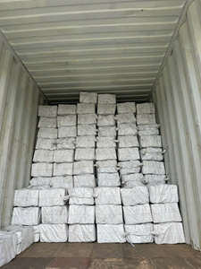 Charbon de bois en briquettes de sciure de bois de qualité supérieure pour barbecue, plus de 9000 Kcal/kg, faible teneur en cendres 1,0 %, fabriqué au Vietnam - Product Image 4