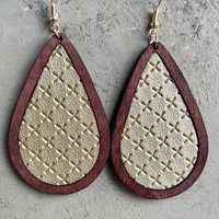 Achetez des boucles d'oreilles légères de créateur, élégantes, faites à la main en résine, bijoux uniques et tendance, design créatif.