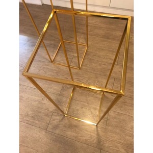 แจกันดอกไม้ลวดยาวสีทองทรงสี่เหลี่ยมผืนผ้าที่ใส่ของตกแต่งทันสมัยหรูหราเหมาะสำหรับบ้านสำนักงานและโต๊ะจากอินเดีย - Product Image 3