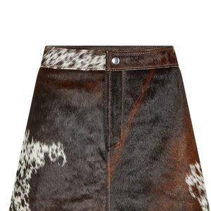 Producto profesional Ropa de calle Falda de cuero de vaca Nuevo diseño Color sólido Falda de cuero de vaca ajustada - Product Image 2