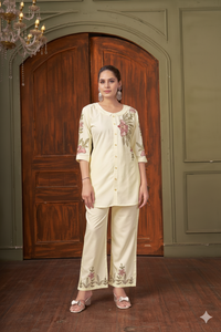 Conjunto de 2 Piezas de Algodón Bordado de Primera Calidad Unity Luxure para Mujer, Kurti de Algodón Puro Suave con Pantalones Bordados a Juego - Product Image 5