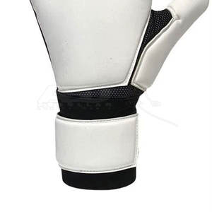 Gants de gardien de but légers conçus pour une flexibilité de confort et une protection maximale des mains Gants de gardien de but de football - Product Image 5