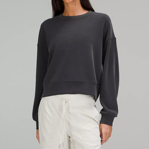 Women's <b>Black</b> Cropped Sweatshirt Long Sleeve Crewneck Pullover <b>Fleece</b> Crop Top Casual Streetwear Wholesale Custom Logo - Product Image 2