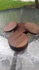 ที่รองแก้วไม้ทรงกลมสีธรรมชาติแบบชนบทที่รองแก้วกาแฟสไตล์นอร์ดิกที่กำหนดเองทำด้วยมือโดย HWC - Product Image 4