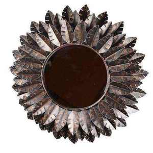 Espejo de Pared de Metal de Primera Calidad con Acabado Antiguo, Diseño de Hojas Decorativas, Hecho a Mano, Superventas, para Uso Doméstico - Product Image 1