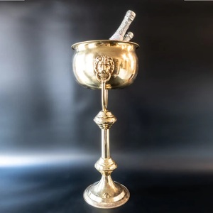 แก้วแชมเปญสีเงินคุณภาพสูงสำหรับตกแต่งด้านบนโต๊ะสี่เหลี่ยม - Product Image 5