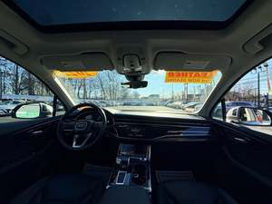 Audi Q7 Quattro Premium Plus 55 TFSI 2022, un SUV Impresionante - Product Image 2