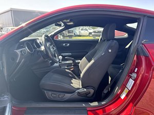 Ford Mustang EcoBoost RWD 2020 Usado en Buen Estado - Product Image 3