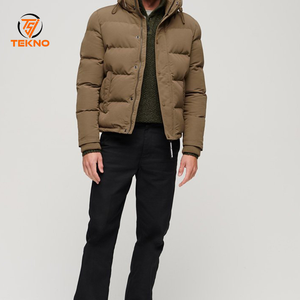 แจ็กเก็ตขนเป็ดเสื้อโค้ทขนเป็ดใส่สบายสำหรับผู้ชายแจ็กเก็ตปักเป้าแบบกำหนดเอง - Product Image 1