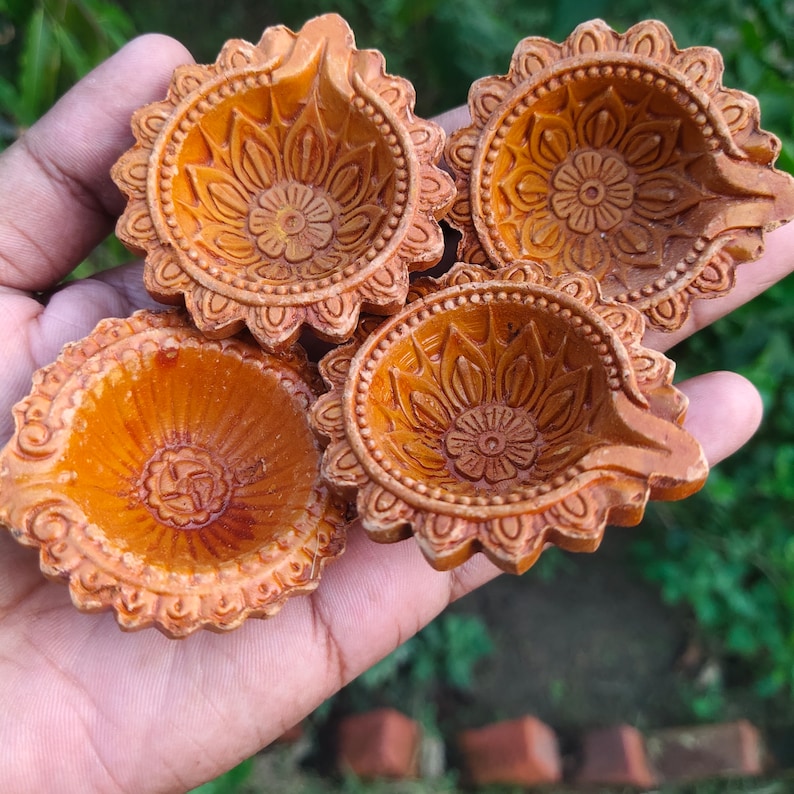 Handmade Clay Diya Oil Lamp - Traditional Indian Design for Puja & Diwali by VIBRANTE APPARELS