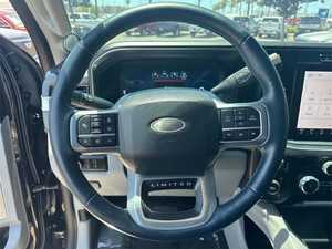 USADO, F-250 Super Duty Limited 2024, Cabina Doble, Tracción en las Cuatro Ruedas, Neumáticos R20, Interior Oscuro, Control de Crucero Adaptativo - Product Image 2