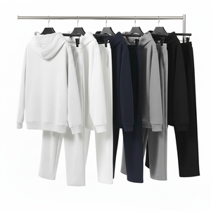 ชุดฮู้ดดี้แทรคสูทผู้ชาย ระบายอากาศได้ดี สำหรับฤดูใบไม้ร่วง สั่งทำได้ ไซส์พลัส สไตล์สปอร์ต มีฮู้ด น้ำหนักปานกลาง มีกระเป๋าซ่อน ผลิตจากโพลีเอสเตอร์/คอตตอน กางเกงจ็อกเกอร์ - Product Image 2