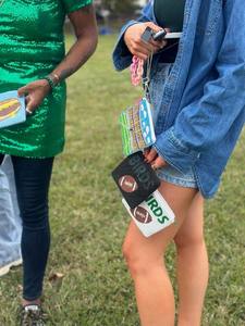 Monedero Mini de Cuentas Bordadas a Mano con Cierre de Cremallera, Monedero Vibrante con Cuentas para Mujer, Monedero de Cuentas para Mardi Gras - Product Image 4