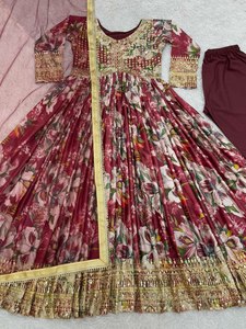 Alta calidad Goldan Lace Border Fancy Floral Impreso Tamaño largo Color brillante Patrón de manga completa Vestido anarkali con conjunto Dupatta - Product Image 5