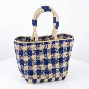 Bolso de Compras de Rafia Tejida con Diseño Geométrico Azul y Beige de ANA Madagascar, con Asa de Cuerda, Tamaño Mediano, para Uso Diario - Product Image 3