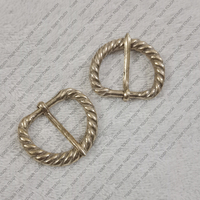 Boucles en cuivre de style médiéval Boucles en laiton viking TT-6015