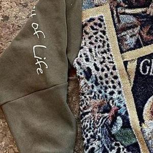 Vente en gros de pulls à capuche personnalisés pour hommes, vêtements d'hiver en vrac surdimensionnés et 100% coton avec services ODM OEM - Product Image 6