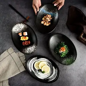Fabrika doğrudan satış dayanıklı japon tarzı porselen 10 inç Oval tabak seramik tekne şekli suşi tabağı restoran için