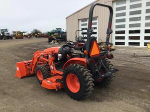 Utilisé pour le tracteur à roues B2301 4WD 70HP avec pompe à moteur et boîte de vitesses à vendre - Product Image 5