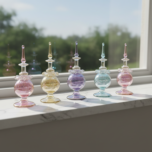 LW116 Flacon de parfum artisanal en verre soufflé, art populaire égyptien, vert, rose, bleu, ambre - Souvenir ZAHEREEN - Product Image 1