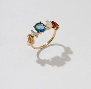 Anillo S925 Chapado en Oro de 14K con Topacio Azul de Londres Natural, Granate, Amatista, Piedra Lunar Blanca, Madreperla y Circonita Cúbica - Anillos Personalizables - Product Image 1