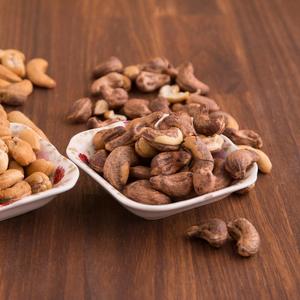 VIETNAMESE DRIED CASHEW <b>KERNELS</b> | UNROASTED | SUITABLE FOR FOOD INDUSTRY - Product Image 1