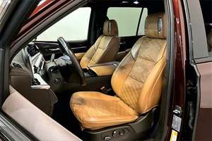 Usado 2022 Cad-ill-ac Es-ca-la-de Sport 4WD - Product Image 3