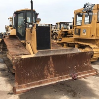 Bulldozer sur chenilles Caterpillar D5M d'occasion, 13 tonnes, capacité de la benne de 4,5 m, 100 CV, certifié CE, marque japonaise d'origine, roulement de boîte de vitesses à faible résistance