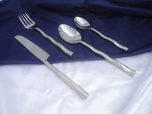 Design haut de gamme moderne siècle brillant vaisselle de table polonaise ensemble de couverts pour usage domestique et de fête hôtel ware ensemble de couverts fantaisie - Product Image 4