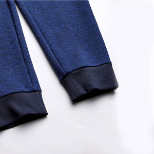 Pantalon de jogging homme coupe moderne, finition lisse, pour un look streetwear tendance, tissu durable, style urbain. - Product Image 4